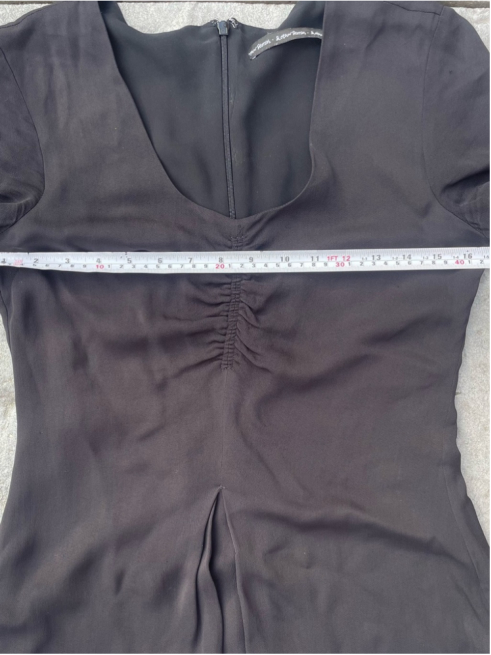 & Other Stories Black Mini Dress Ruched Front Short Sleeve Minimal Chic Size 4 - Picture 2 of 5